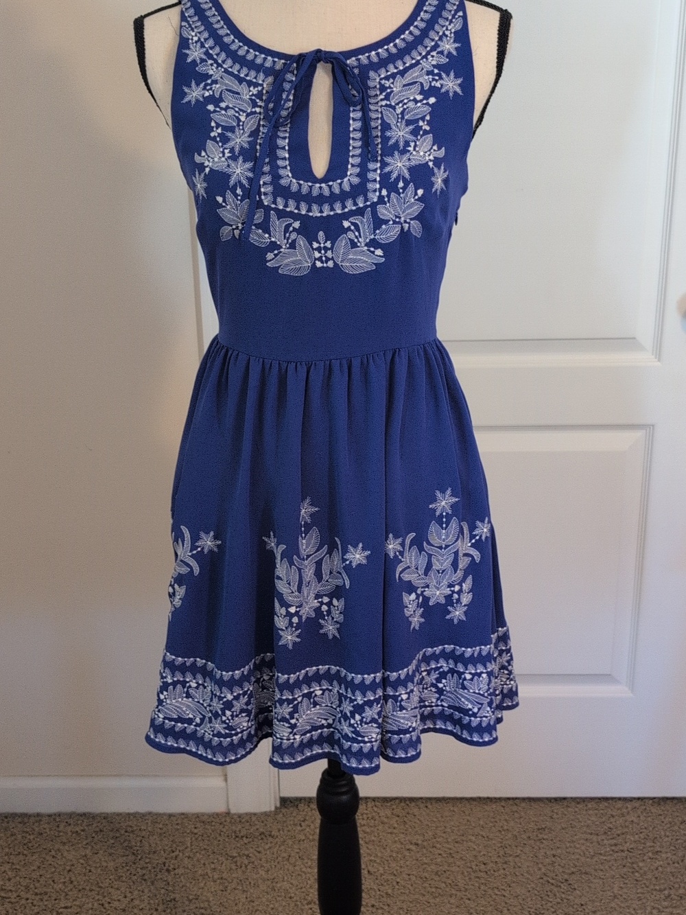 Bebe Sleeveless Blue Embroidered Hem A-Line Dress